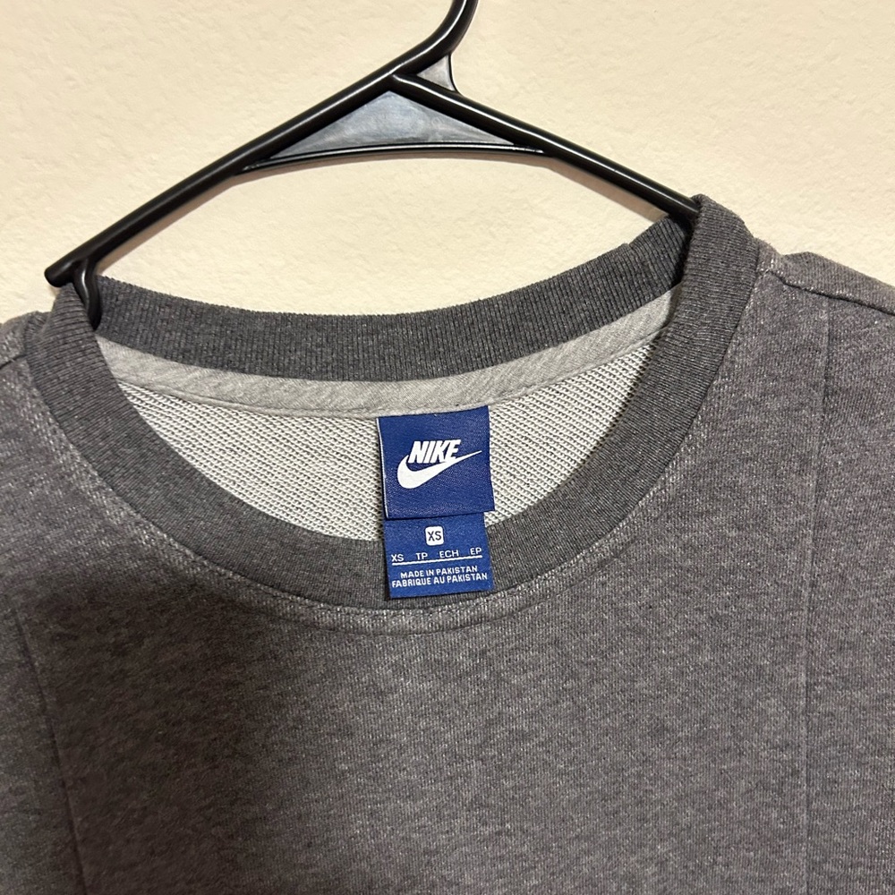 Nike Gray Crewneck Sweatshirt - Picture 3 of 3
